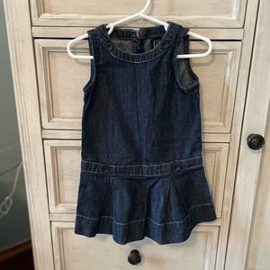 🎉4 for $20🎉 Gap 2T denim dress/jumper
